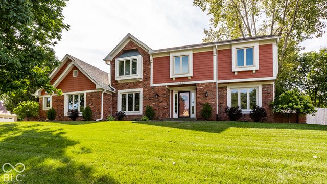 4763 Abbots Pl, Carmel, IN 46033