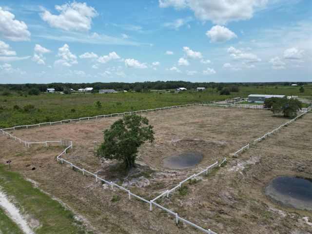20224 NW 250TH Street, Okeechobee, FL 34972