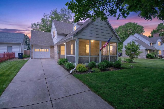 14 E Rockwell STREET, Elkhorn, WI 53121