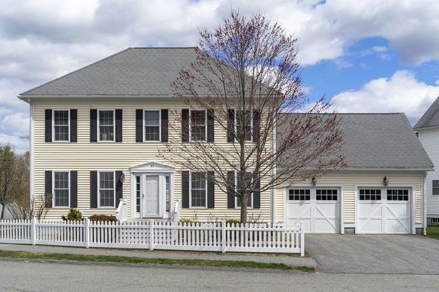 47 Orchard Dr, Stow, MA 01775