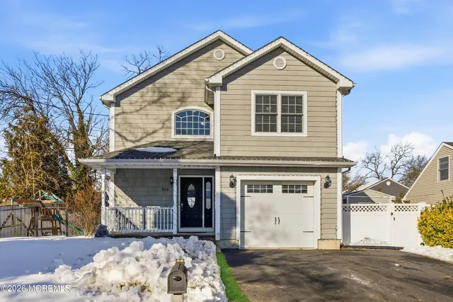 304 Pine Street, Middletown, NJ 07748