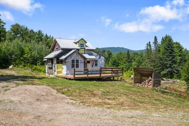 48 Richmond Road, Rangeley, ME 04970