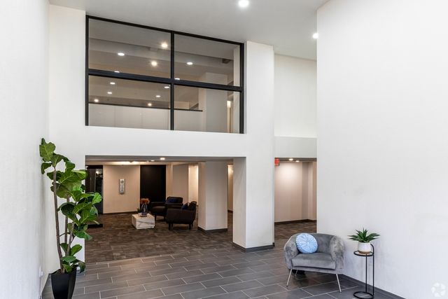 5300 S  Priest Dr #114, Tempe, AZ 85283