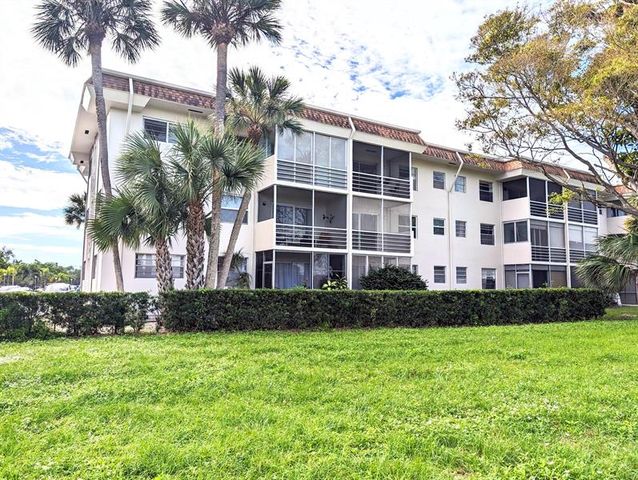5701 NW 2nd Ave  #314, Boca Raton, FL 33487