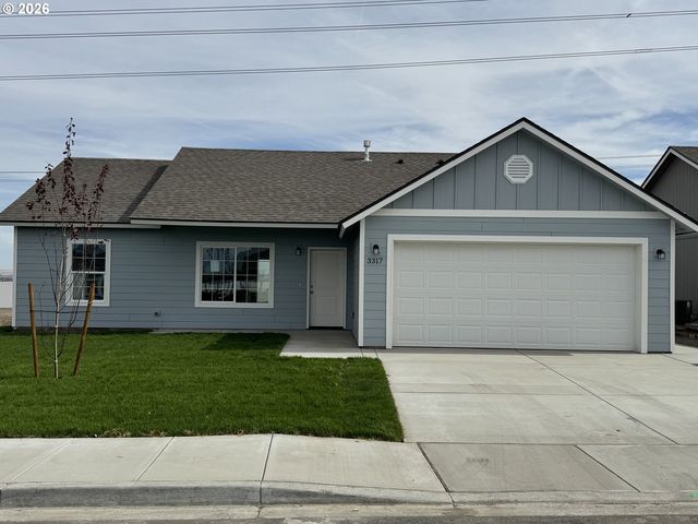 3317 Blue Jay St, Umatilla, OR 97882
