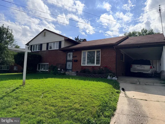 7911 Carey Branch Dr, Fort Washington, MD 20744