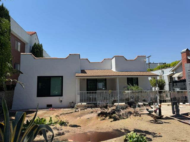 1035 Raymond Ave, Glendale, CA 91201
