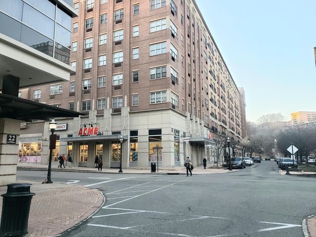 22 Avenue At Port Imperial #512, West New York, NJ 07093