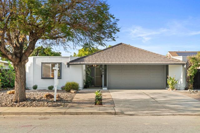 944 Trophy Dr, Mountain View, CA 94040