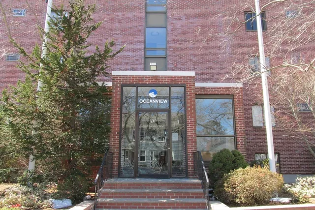95 Nahant St #12, Lynn, MA 01902