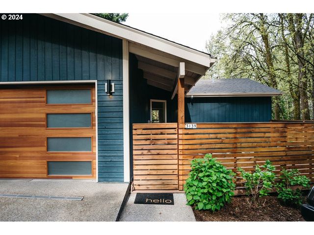 3139 SW Hampshire St, Portland, OR 97205