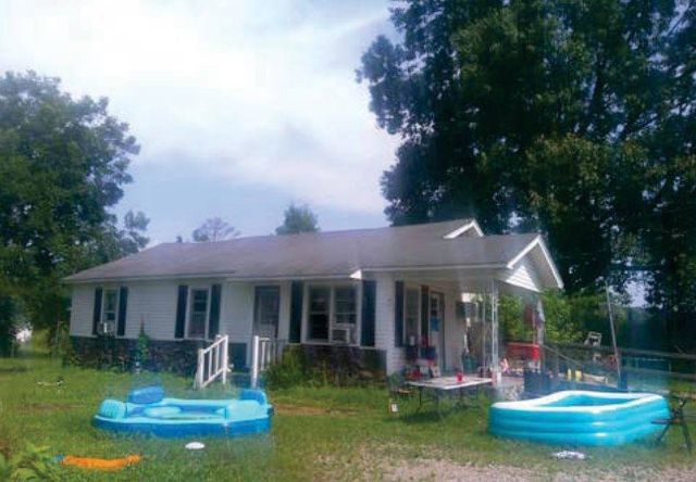 2207 Old Stage Rd, Adamsville, TN 38310
