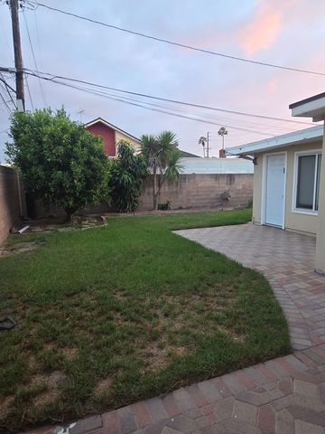 1710 E  Fruit St, Santa Ana, CA 92701