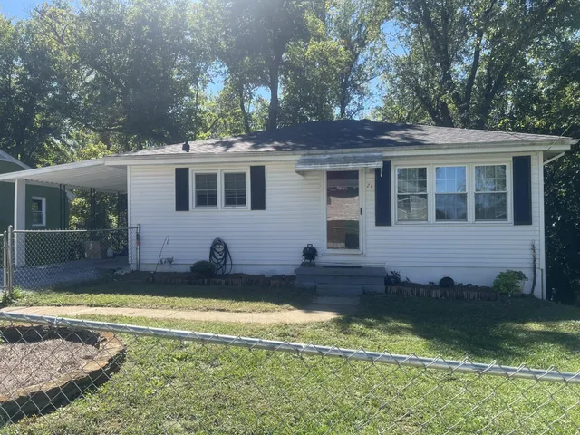 71 Lanter Dr, Shelbyville, KY 40065