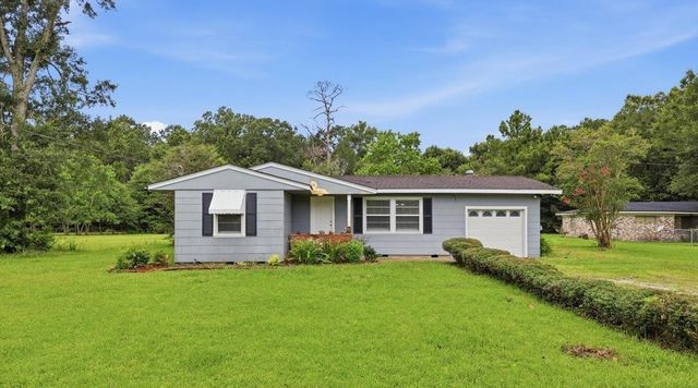 289 Jackson Dr, Orange, TX 77632