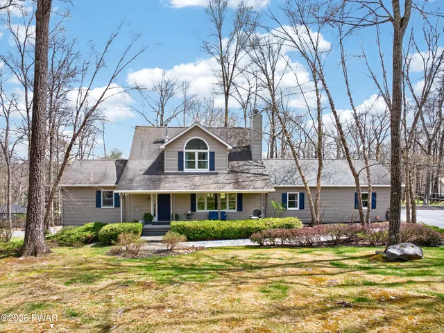 116 Partridge Cir, Milford, PA 18337