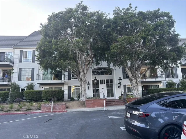 500 Cagney Ln #208, Newport Beach, CA 92663