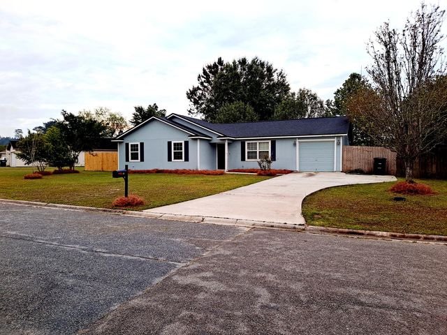 133 Julian Pl, Saint Marys, GA 31558