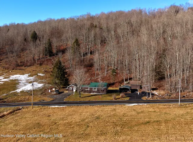 513 County Road 17, Jewett, NY 12444