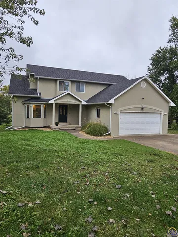2309 Sunset Lake Dr, Emporia, KS 66801