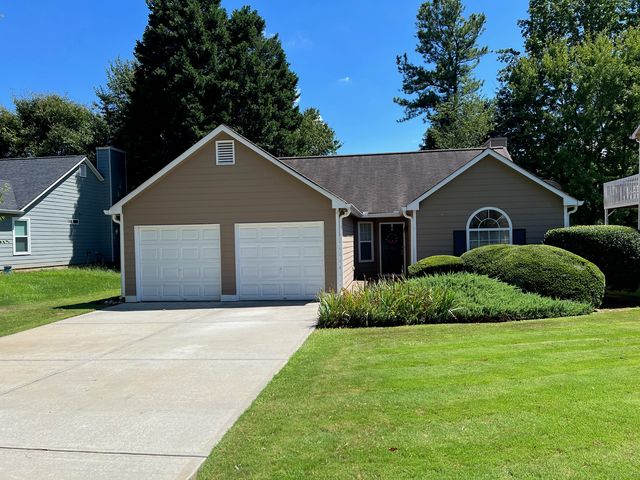 2717 Lake Park Rdg E, Kennesaw, GA 30101