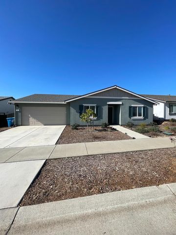 927 18th St, Oroville, CA 95965