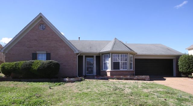 5517 Harvey Hill Dr, Memphis, TN 38141
