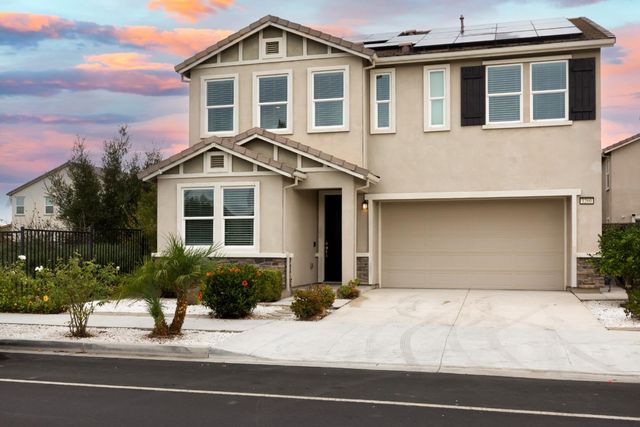 1260 Central Ave, Hollister, CA 95023