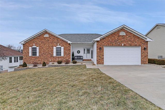 105 Jacqueline Dr, Washington, MO 63090