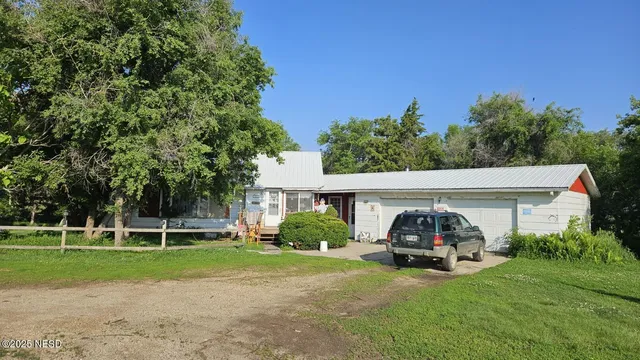 19374 455th Ave #5, Lake Norden, SD 57248