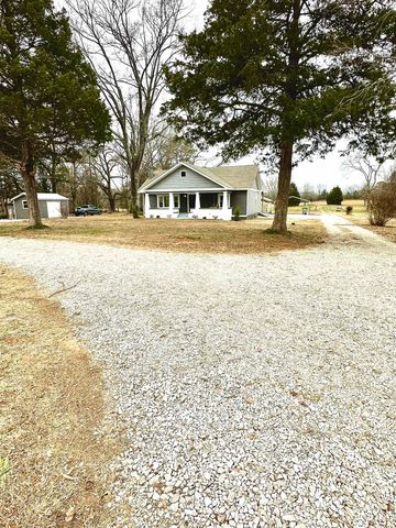 2975 County Road 200, Florence, AL 35633
