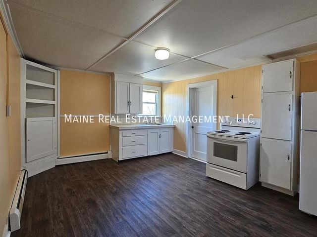 17 Boutelle Ave  #6, Waterville, ME 04901