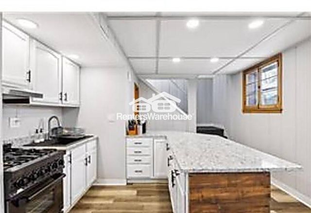 803 Huron St SE #1, Minneapolis, MN 55414