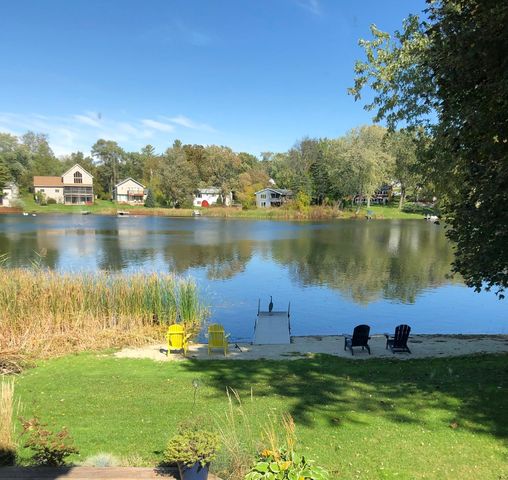 1255 Paul Blvd, Lake Orion, MI 48362