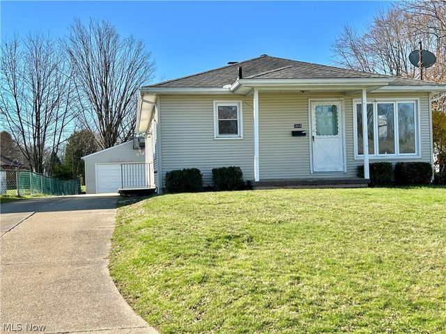 3848 Louise St, Mogadore, OH 44260