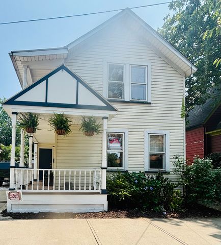843 College Ave, Cleveland, OH 44113