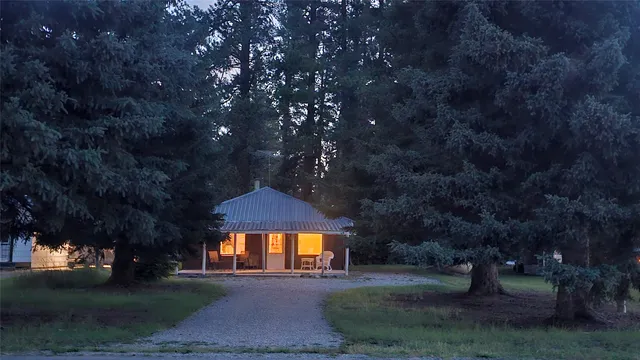 808 2nd St N, Lincoln, MT 59639