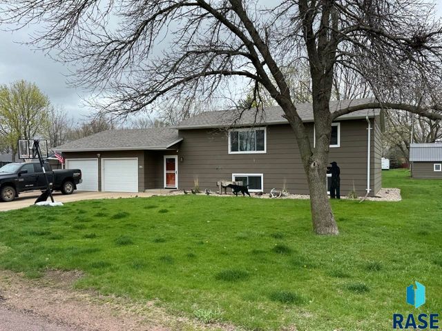 304 S  Randall Ave, Marion, SD 57043