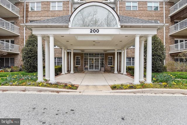 200 Belmont Forest Ct #303, Lutherville Timonium, MD 21093
