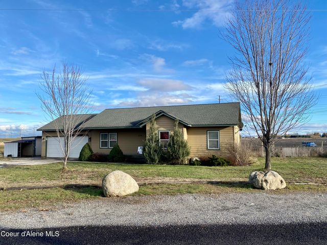 10394 N  Chase Rd, Post Falls, ID 83854