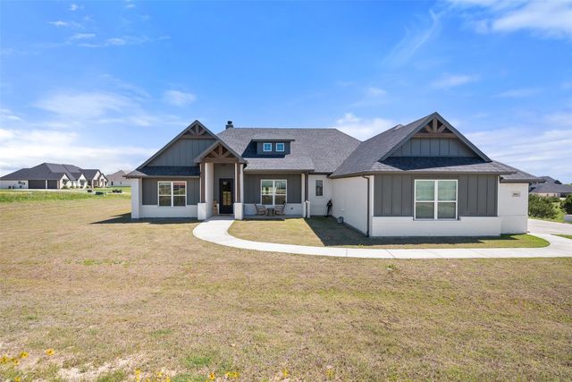 3001 Eagles Ct, Weatherford, TX 76087