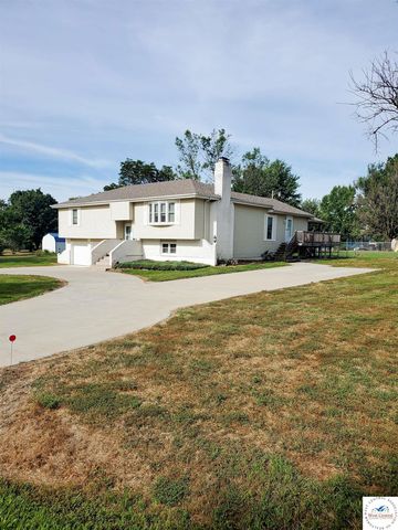 117 NW 251st Rd, Clinton, MO 64735