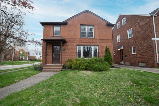 2357 Charney Rd, University Heights, OH 44118