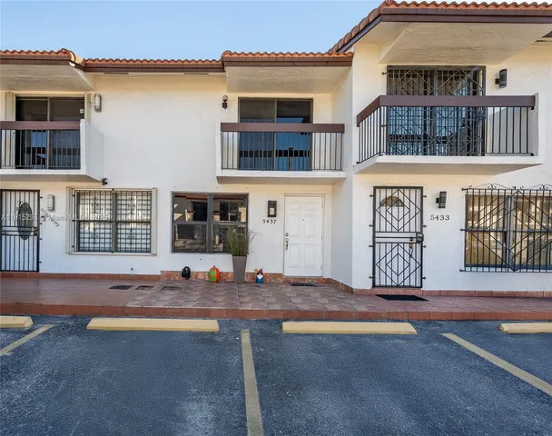 5437 W  21st Ave #51, Hialeah, FL 33016