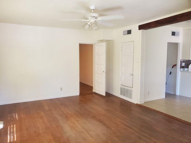 523 N  Alameda Blvd #B, Las Cruces, NM 88005