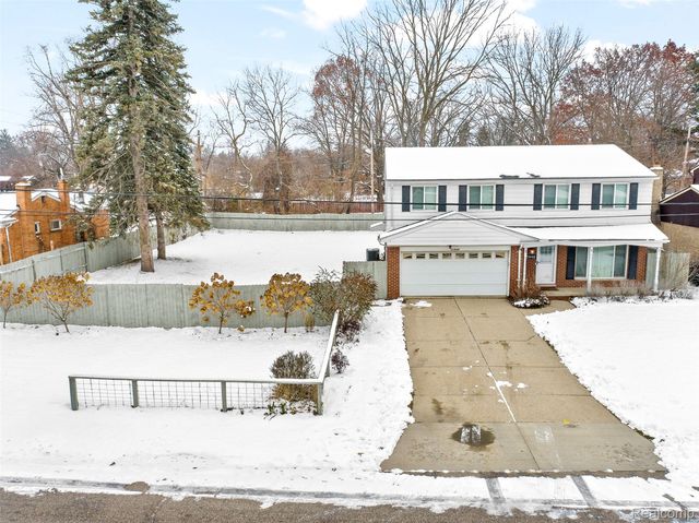 22948 & 22960 Leewin St, Detroit, MI 48219