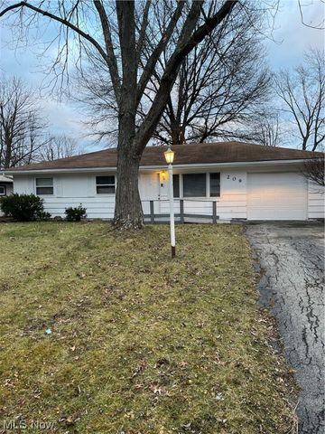 209 N  Yorkshire Blvd, Youngstown, OH 44515