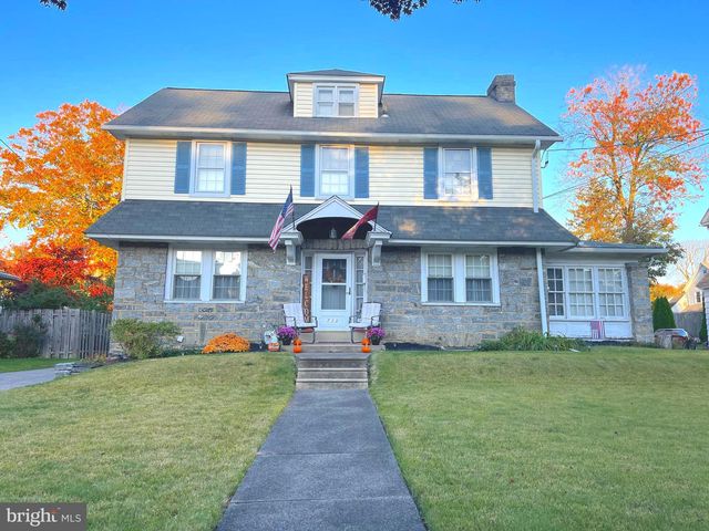 733 Lindale Ave, Drexel Hill, PA 19026