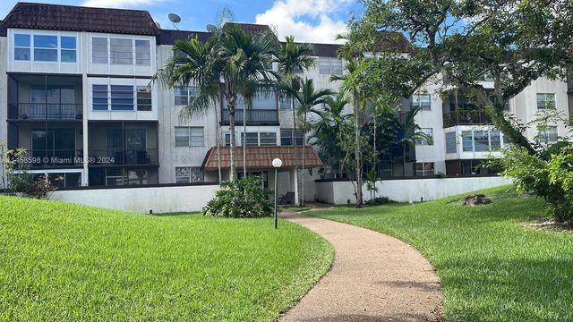 7100 NW 17th St #409, Fort Lauderdale, FL 33313