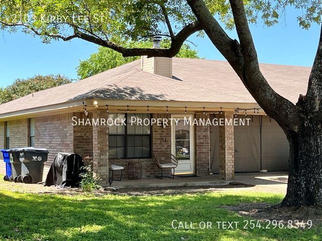 2103 Kirby Lee St, Woodway, TX 76712